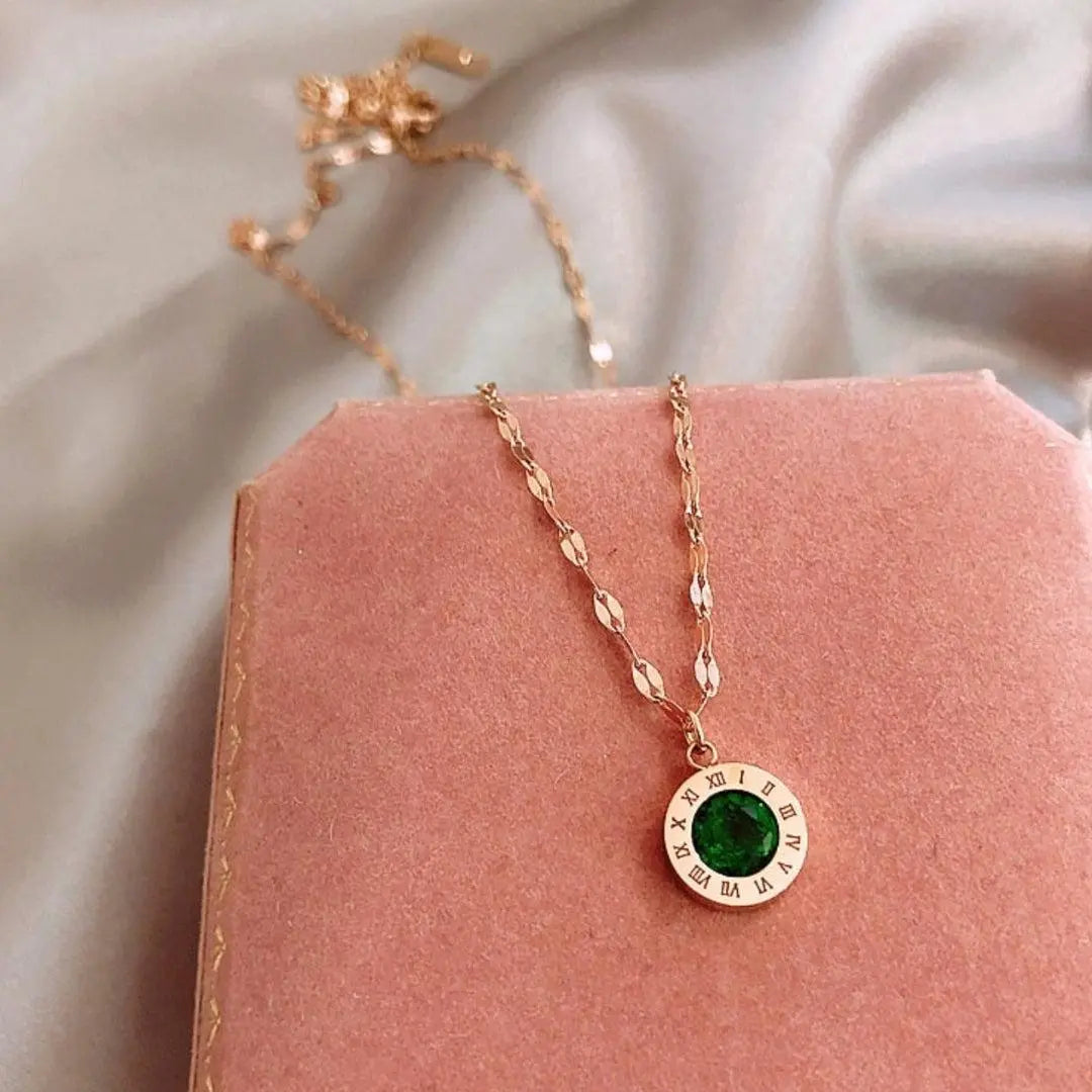 Collar de Tiempo con Esmeralda en Oro