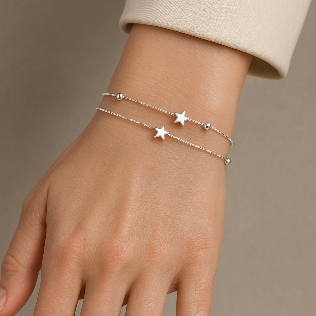 Pulsera de plata con estrellas