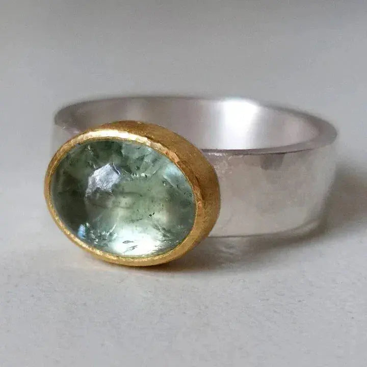 Anillo Vintage Verde Hecho a Mano