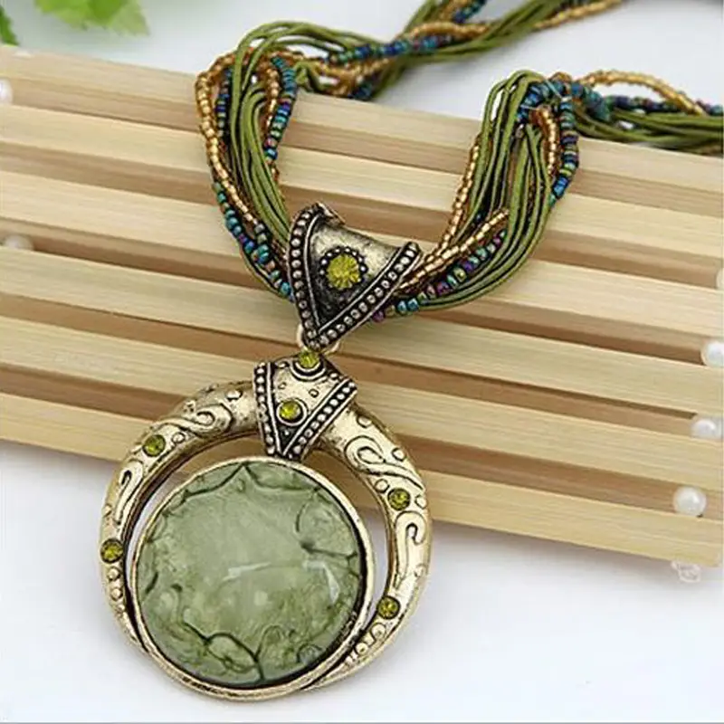 Collar de Oro Verde