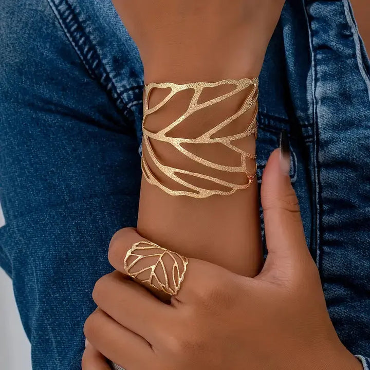 Pulsera de brazo con diseño de hojas vintage