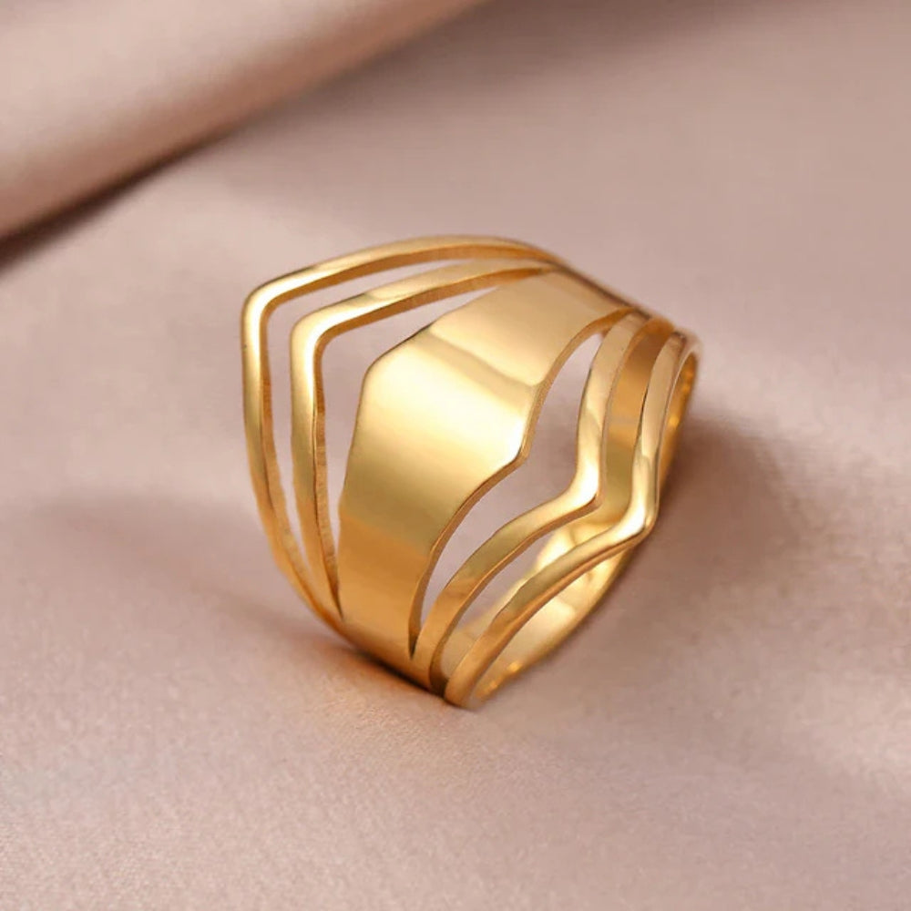 Anillo de Declaración Elegante en Oro