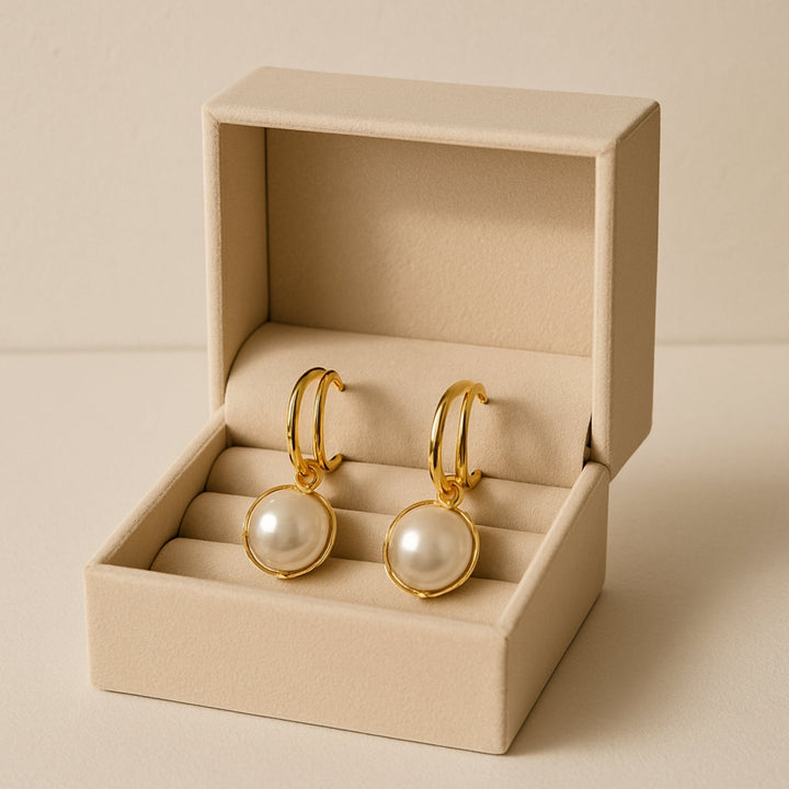 Pendientes Elegantes de Perlas Doradas