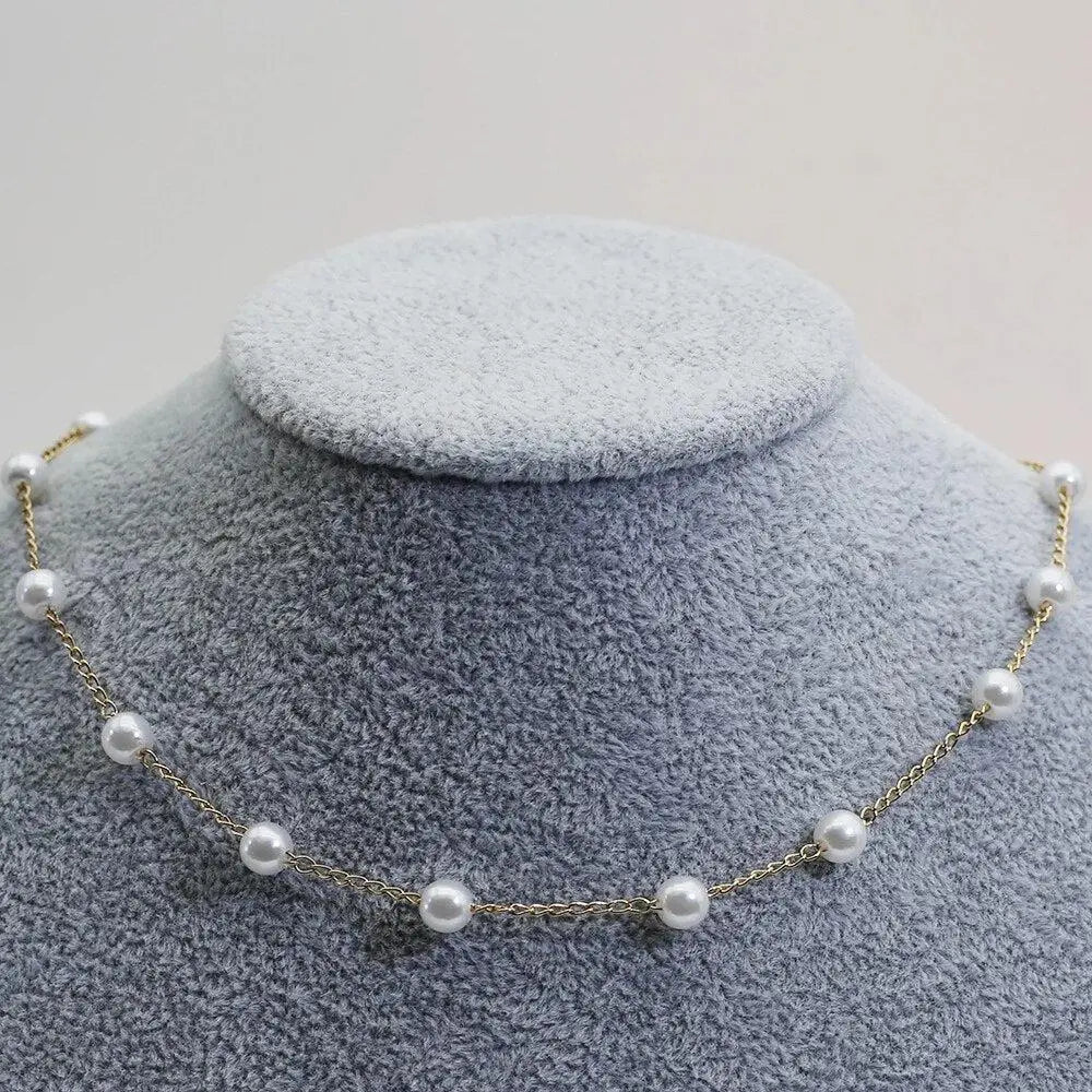 Collar de perlas en oro