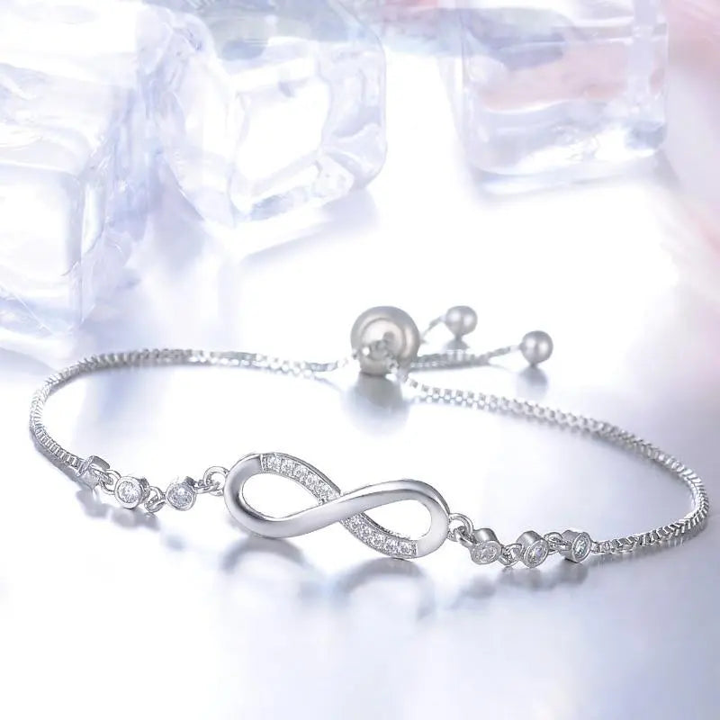Pulsera Infinita Ajustable en Plata