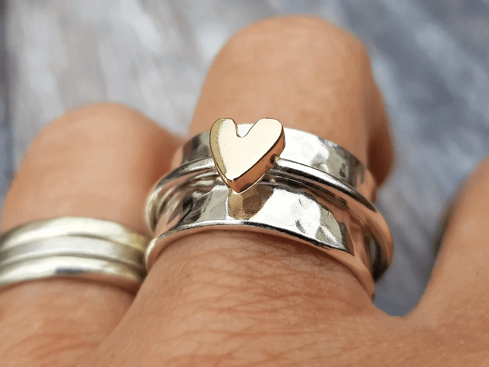 Anillo de Plata Corazón Dorado
